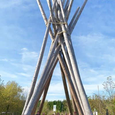 
                                Das Kyrilltor in Gudenhagen-Petersborn - Brilons Wahrzeichen zum Gedenken an den Sturm Kyrill im Jahr 2007.
                            